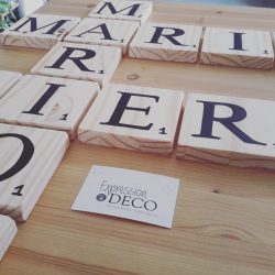 lettres scrabble bois naturel noir tnr