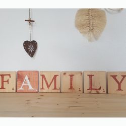 family lettres deco terracotta