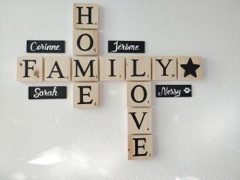 Composition lettres scrabble Family Home Love