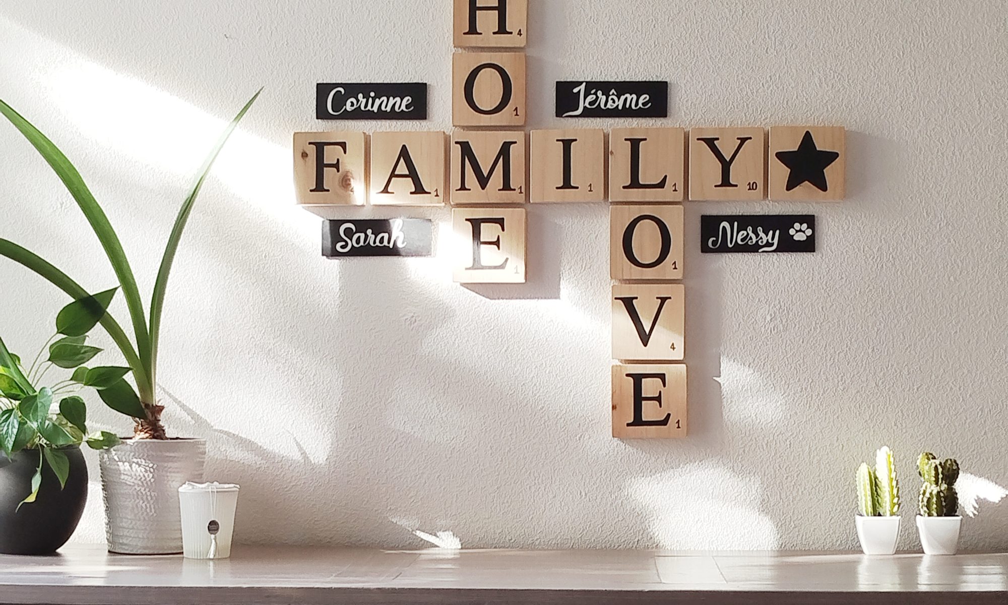 Composition lettres scrabble Family Home Love